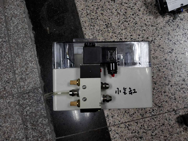 自动车床接料器生产